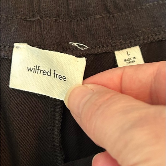 Aritzia Wilfred Free Black Wide-Leg Drawstring Women's Pants - Picture 8 of 10